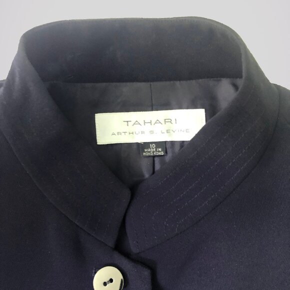 Tahari Navy Blue 2 Piece Fully Lined Pantsuit size 10 - Picture 2 of 7